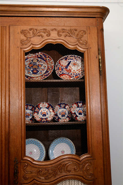 French Provincial 19th century monumental bookcase In Excellent Condition In Hudson, NY